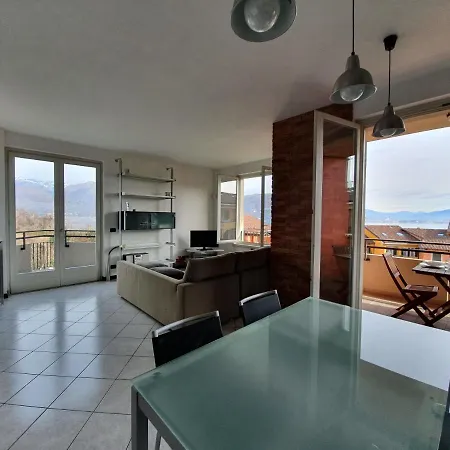 Luna Apartamento Baveno